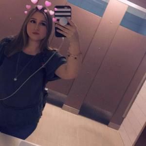 Meet your Posher, Kenzi